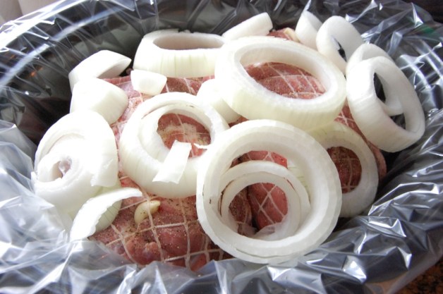 Slow Cooker BBQ Pulled Pork in Crock Pot